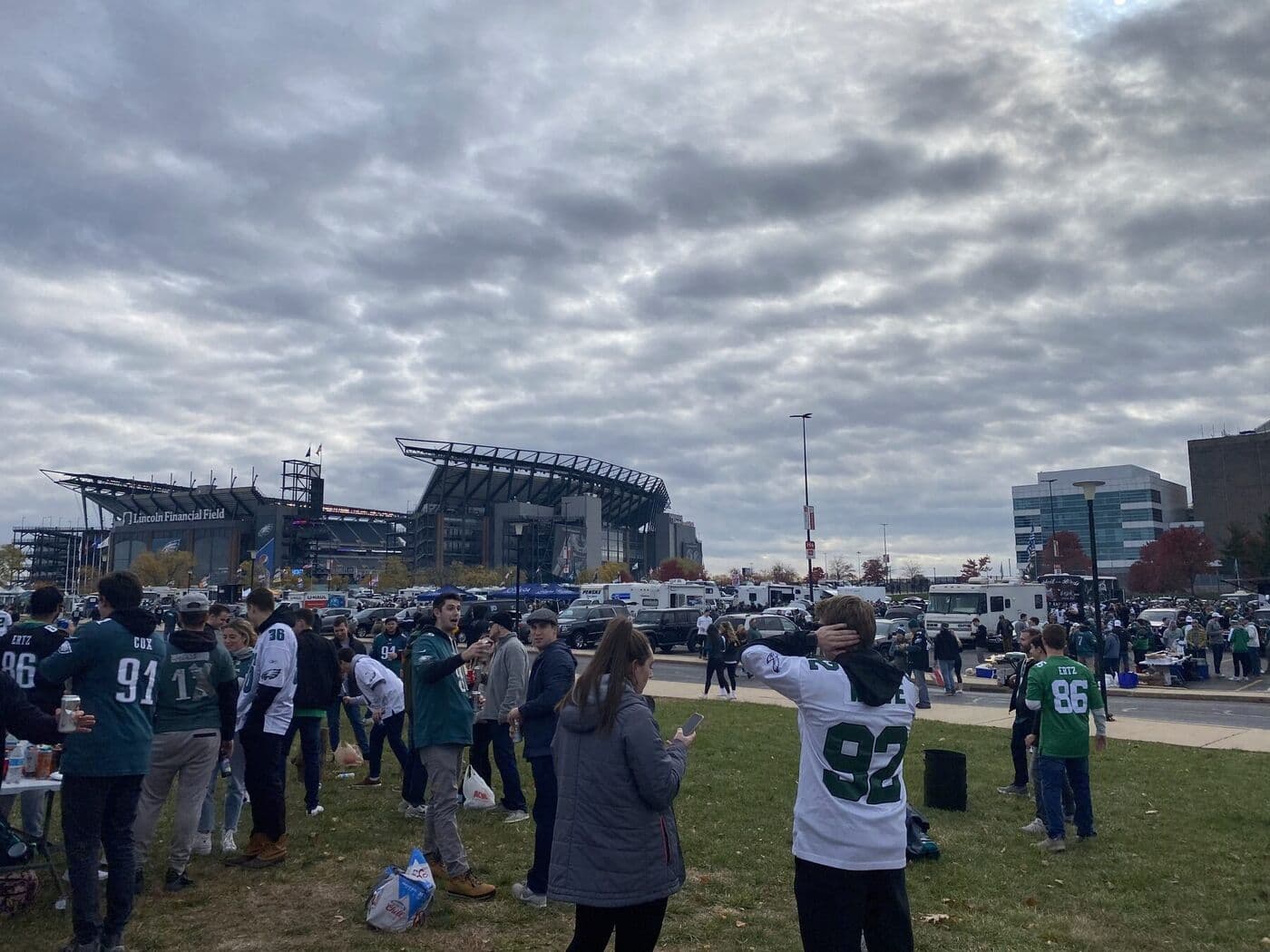 eagles fans tailgating outside the linc